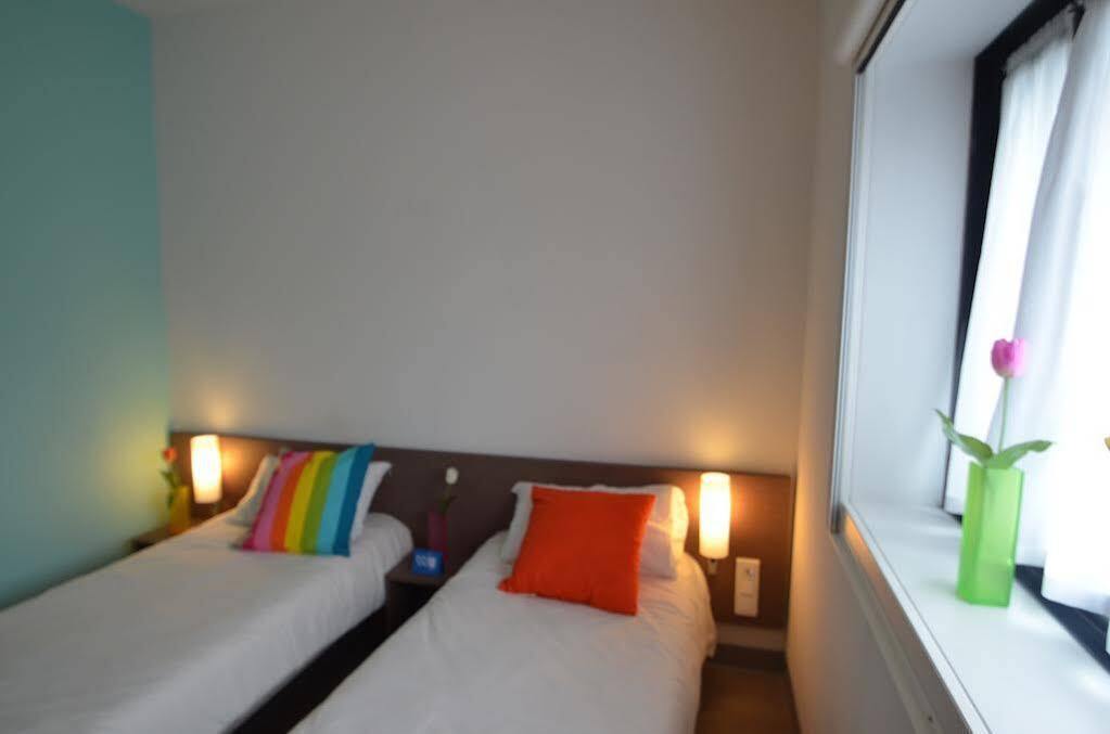 Pauseome Apparthotel Caen Esterno foto